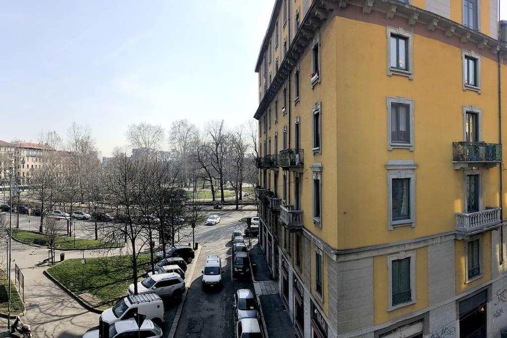 Lovely Flat With Park View Milano Eksteriør billede